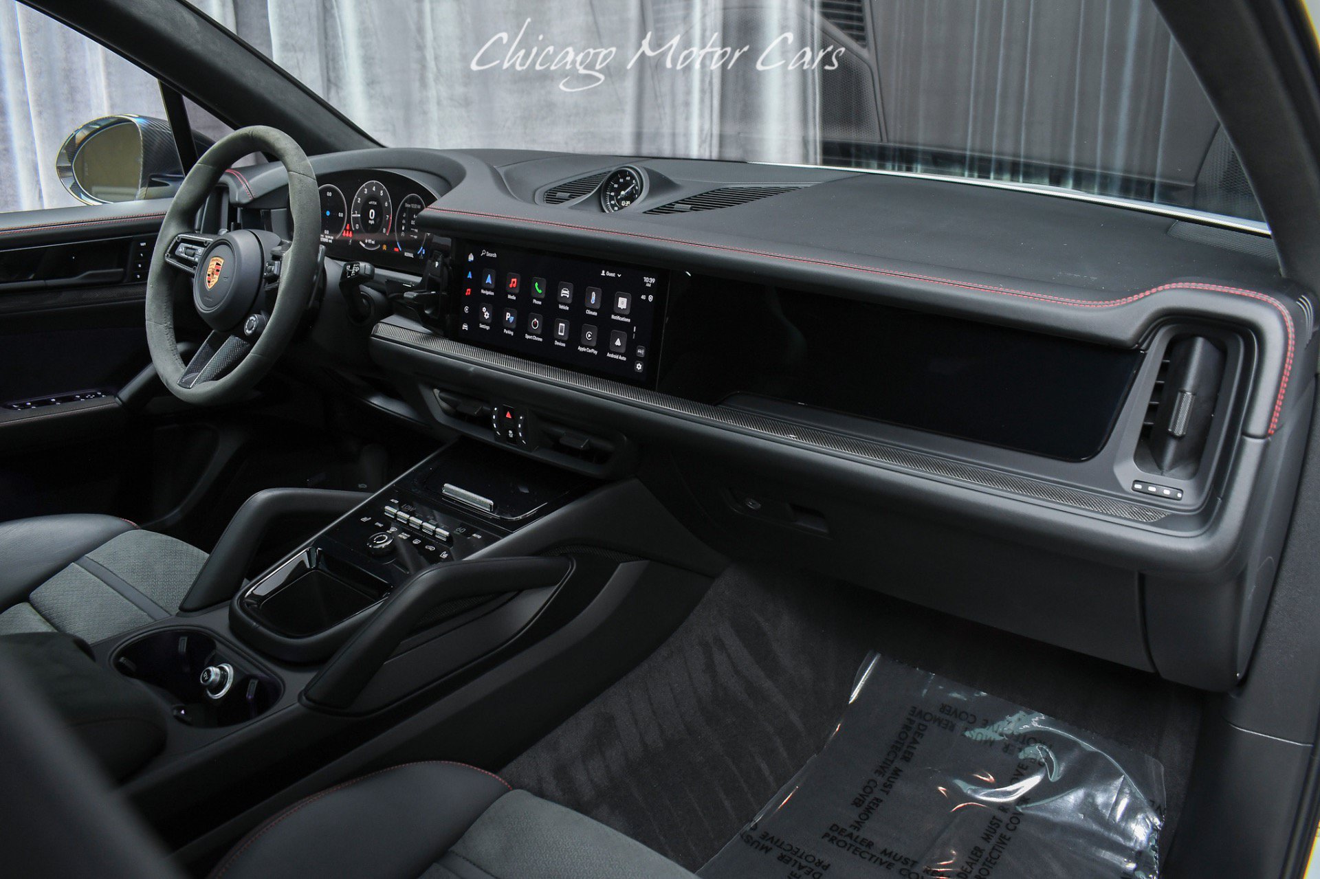 Used 2025 Porsche Cayenne GTS AWD/4WD image 21