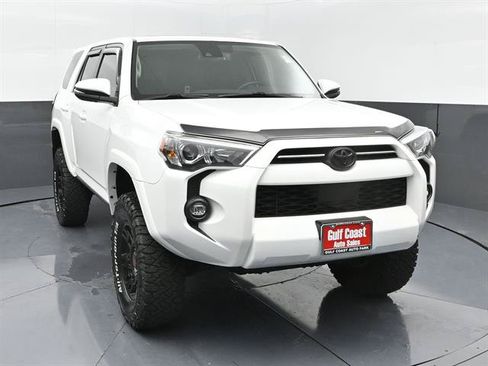 Certified 2024 Toyota 4Runner SR5 Premium w/ Moonroof Package AWD/4WD image 3