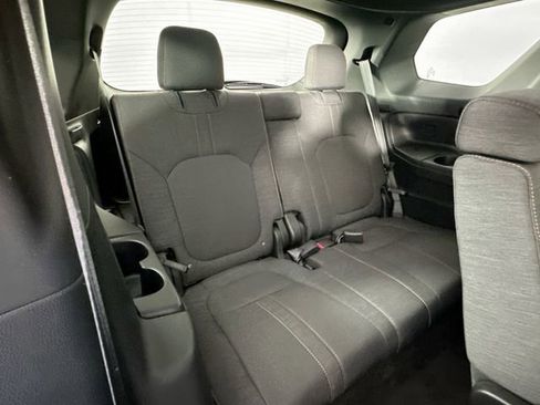 Used 2025 Honda Pilot Sport image 27