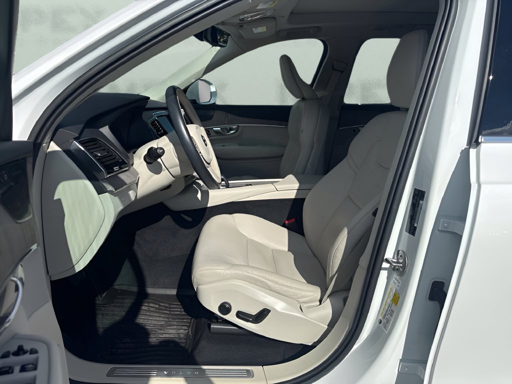 Used 2023 Volvo XC90 B6 Plus w/ Protection Package Premier AWD/4WD image 10