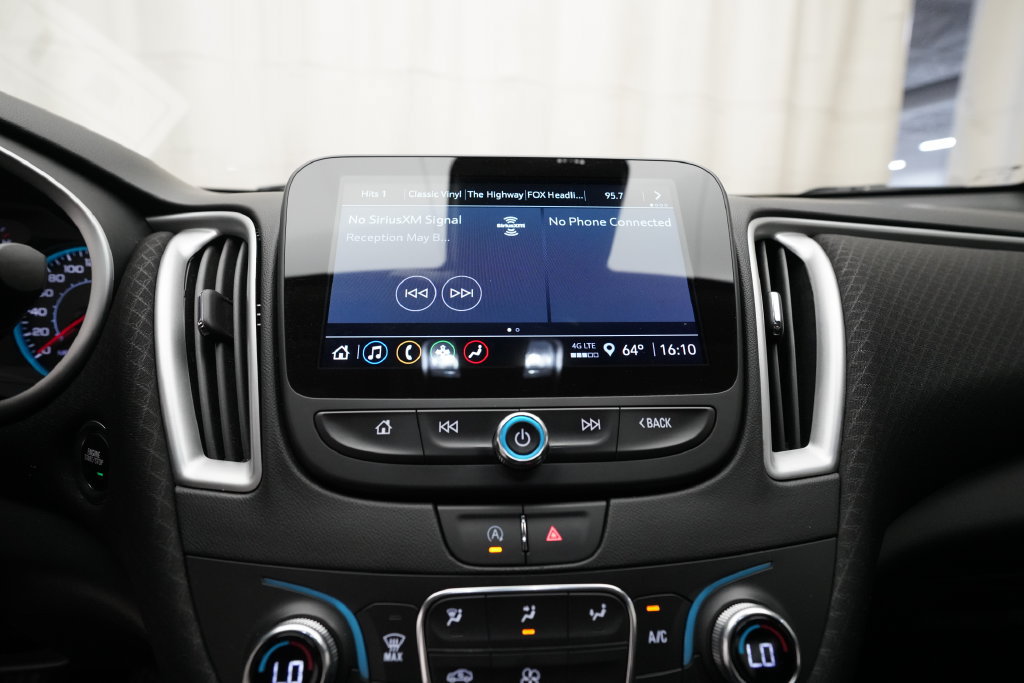 Used 2023 Chevrolet Malibu LT FWD image 6