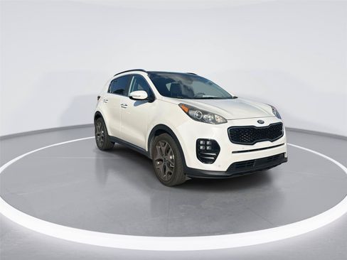 Used 2019 Kia Sportage SX FWD image 2