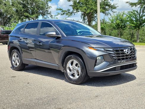 Used 2023 Hyundai Tucson SE FWD image 3