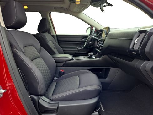 Used 2023 Nissan Pathfinder SV w/ SV Premium Package FWD image 23