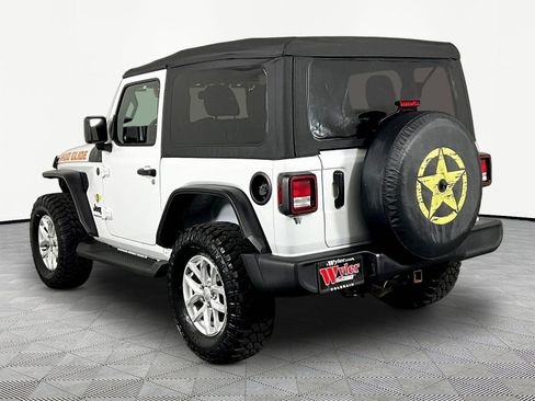 Used 2023 Jeep Wrangler Sport AWD/4WD image 4