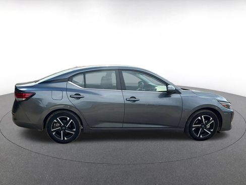 Used 2025 Nissan Sentra SV FWD image 17