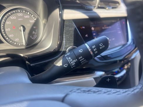 Certified 2025 Cadillac XT6 Premium Luxury w/ Technology Package image 21