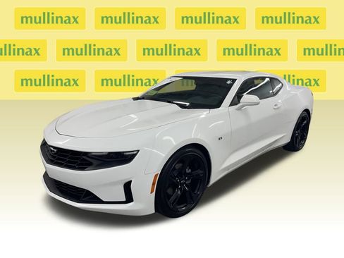 Used 2021 Chevrolet Camaro LT image 14