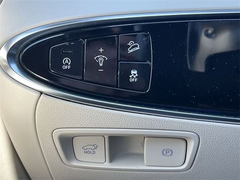 Used 2024 Genesis GV70 2.5T w/ Advanced Package image 25