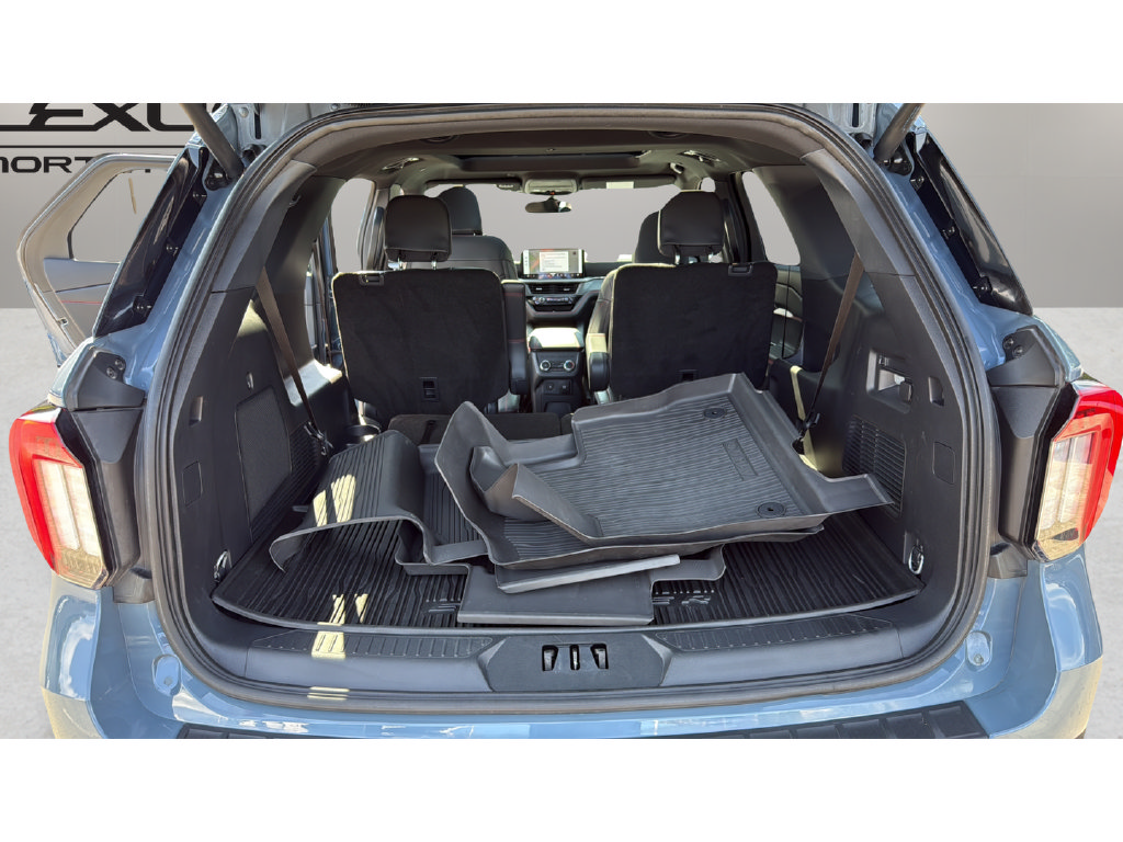 Used 2025 Ford Explorer ST-Line w/ Premium Package AWD/4WD image 21