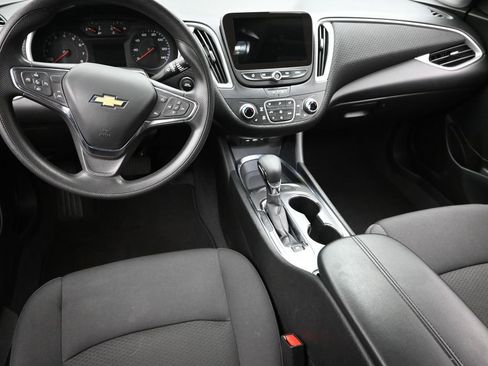 Used 2024 Chevrolet Malibu LT image 11