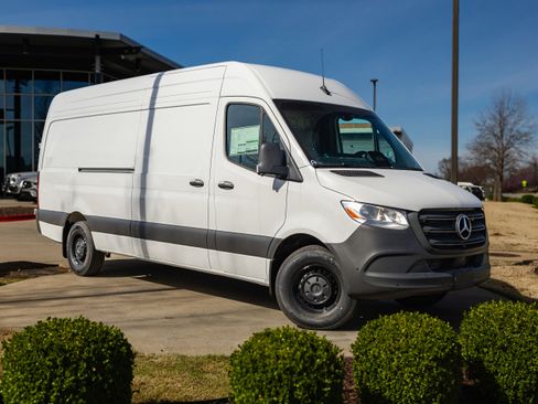 New 2026 Mercedes-Benz Sprinter 2500 image 1