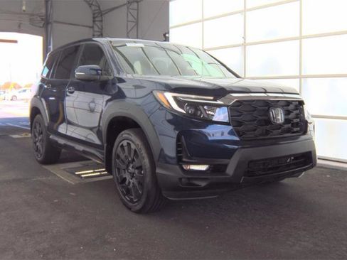 Used 2023 Honda Passport EX-L image 3