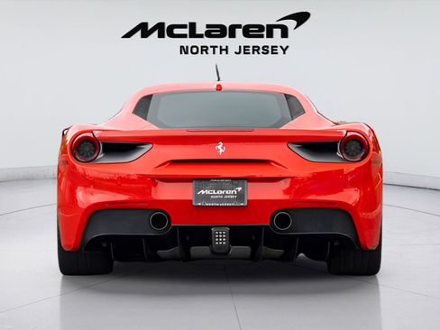Used 2016 Ferrari 488 GTB RWD image 13