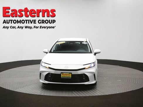 Used 2025 Toyota Camry LE FWD image 53