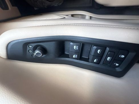 Used 2021 Jeep Grand Cherokee L Limited RWD image 20