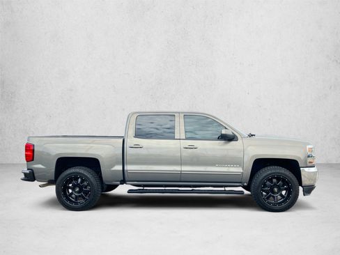 Used 2017 Chevrolet Silverado 1500 LT w/ All Star Edition RWD image 4
