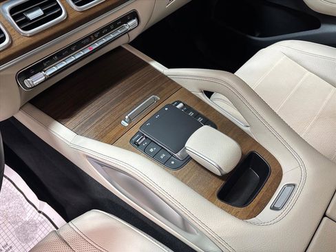 Used 2024 Mercedes-Benz GLE 350 4MATIC image 14