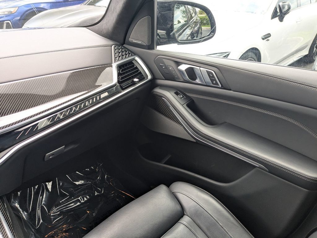 Used 2026 BMW X7 M60i AWD/4WD image 4