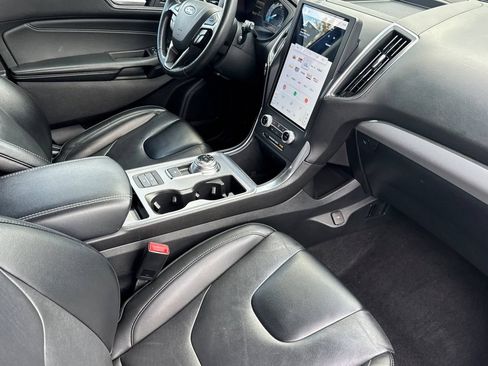 Used 2022 Ford Edge Titanium AWD/4WD image 19