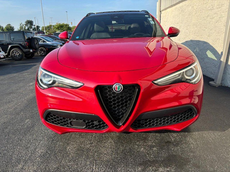 Used 2023 Alfa Romeo Stelvio Sprint AWD/4WD image 11