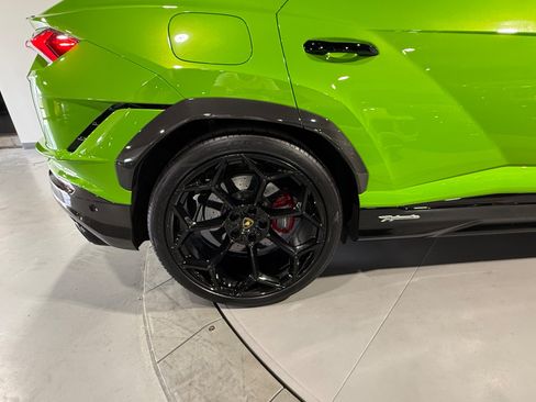 Used 2024 Lamborghini Urus Performante AWD/4WD image 16