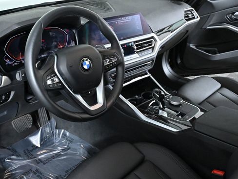 Used 2019 BMW 330i xDrive Sedan w/ Driving Assistance Package image 12