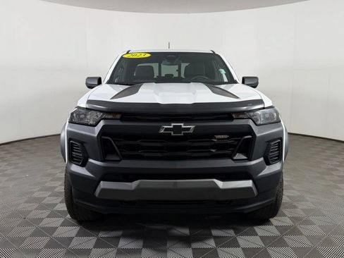 Used 2023 Chevrolet Colorado Trail Boss w/ Advanced Trailering Package AWD/4WD image 2