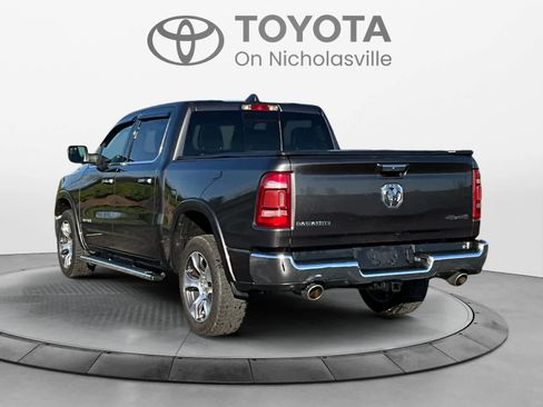 Used 2022 RAM 1500 Laramie AWD/4WD image 3