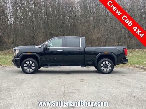 Used 2024 GMC Sierra 2500 Denali w/ Denali Reserve Package image 4
