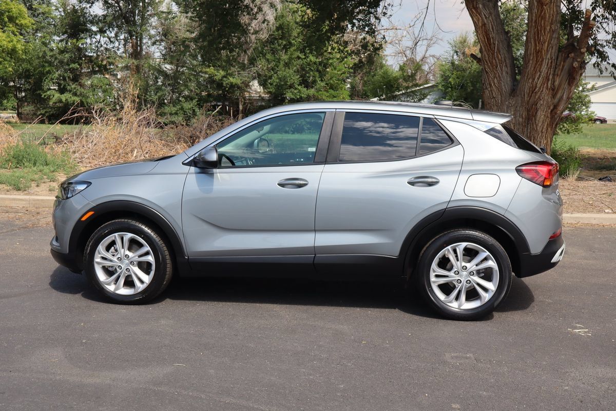 Used 2023 Buick Encore GX Preferred w/ Cold Weather Comfort Package FWD image 9