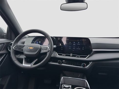 New 2026 Chevrolet Equinox LT image 14