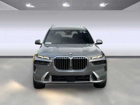 Used 2026 BMW X7 xDrive40i AWD/4WD image 6