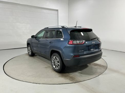 Used 2019 Jeep Cherokee Latitude Plus AWD/4WD image 25
