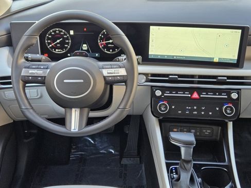 Certified 2025 Hyundai Tucson SEL image 27