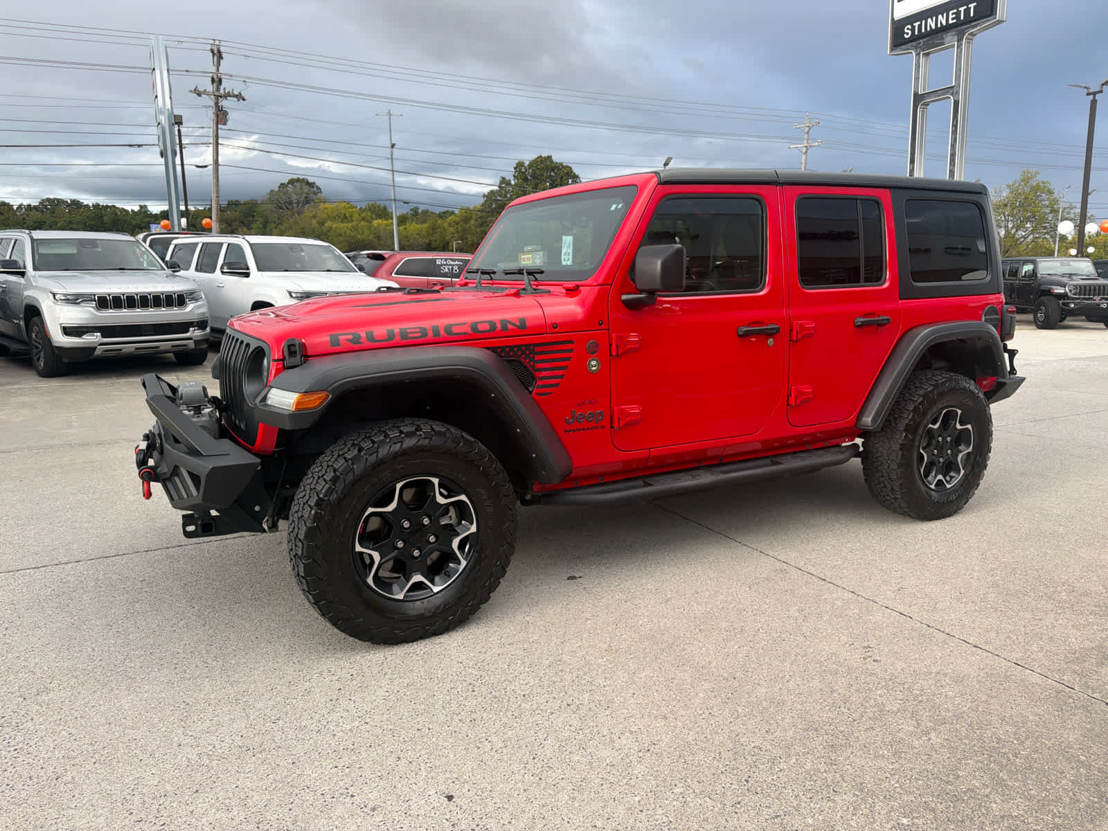 Used 2023 Jeep Wrangler Unlimited Rubicon w/ LED Lighting Group AWD/4WD image 5