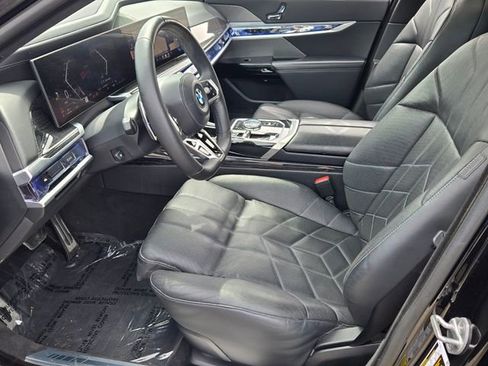 Used 2023 BMW 740i RWD image 10