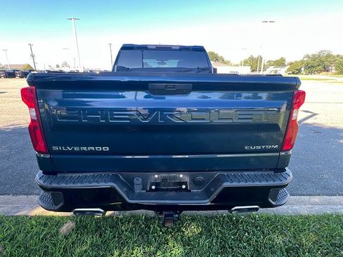 Used 2021 Chevrolet Silverado 1500 Custom Trail Boss AWD/4WD image 8