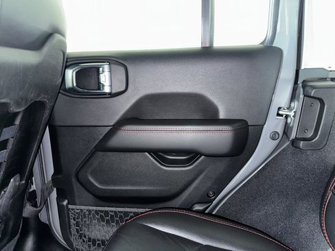 Used 2021 Jeep Wrangler Unlimited Rubicon image 44