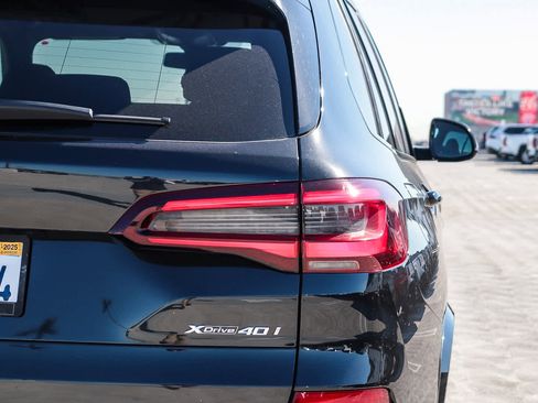 Used 2023 BMW X5 xDrive40i w/ M Sport Package image 10