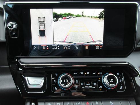Used 2024 GMC Sierra 1500 AT4 AWD/4WD image 27