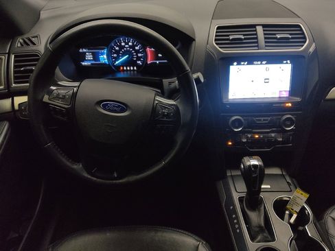 Used 2018 Ford Explorer XLT w/ Equipment Group 202A image 22