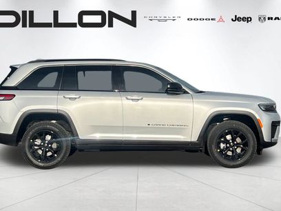 New 2026 Jeep Grand Cherokee Altitude