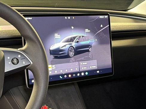 Used 2025 Tesla Model 3 Long Range RWD image 21