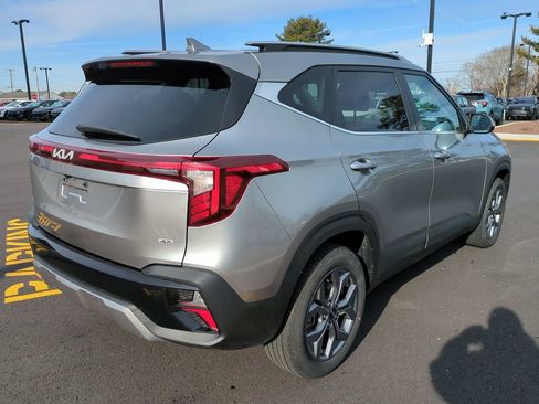 Used 2024 Kia Seltos S image 4