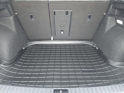 New 2026 Volkswagen Taos SE FWD image 22