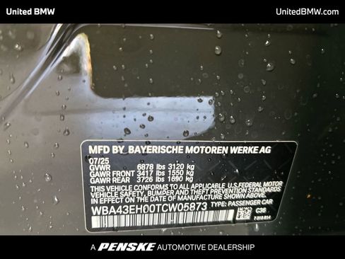 New 2026 BMW 750e xDrive w/ Premium Package image 24