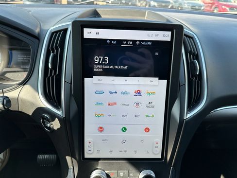 Used 2024 Ford Edge Titanium image 11