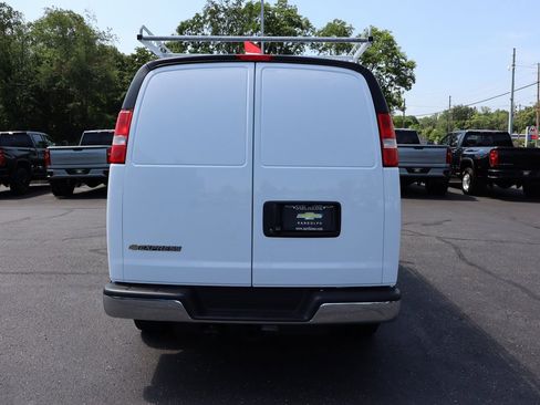 New 2025 Chevrolet Express 2500 w/ Driver Convenience Package image 24