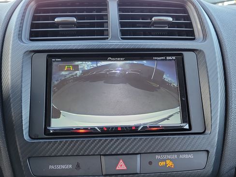 Used 2021 Mitsubishi Outlander Sport ES image 10